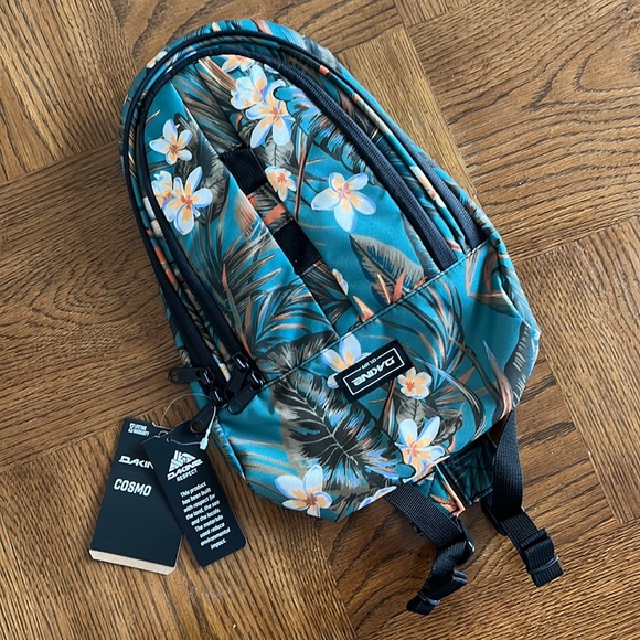 Dakine Bags Dakine Cosmo Backpack Nwt In Emerald Tropic Rare